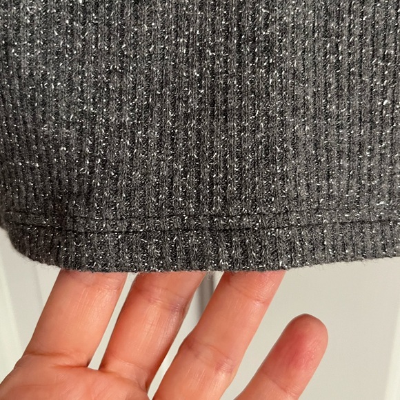 Michael Stars Vida Aurora Rib Charcoal sparkly sleeveless tee-very flattering! - Picture 3 of 7